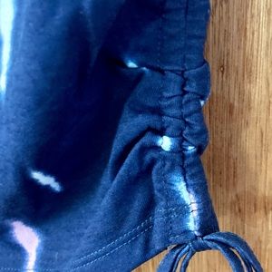 NWT-Girls short-sleeve ruched on the side hoodie lightweight tie dye Sz 10/12